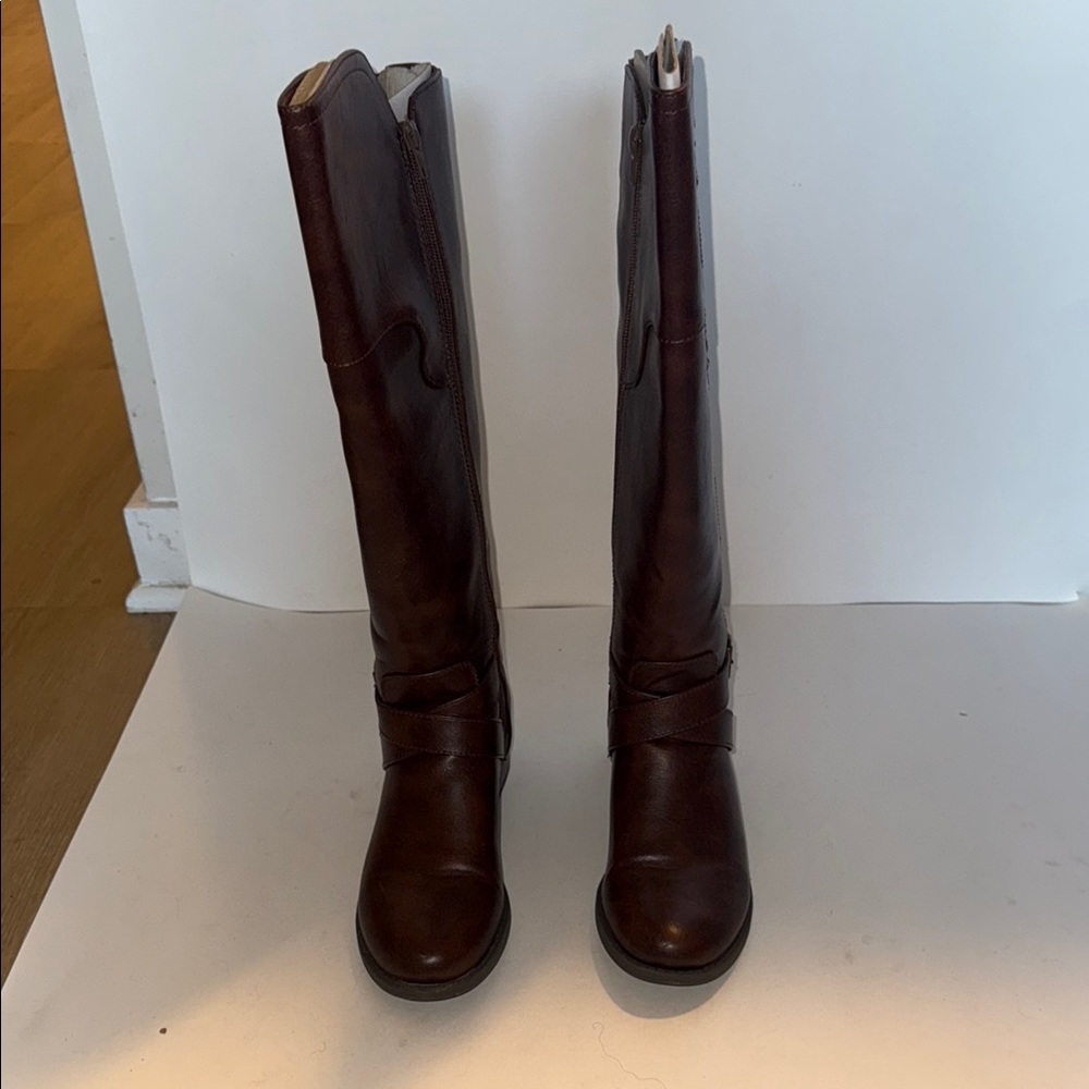 Stylish Dark Brown Knee-High Boots